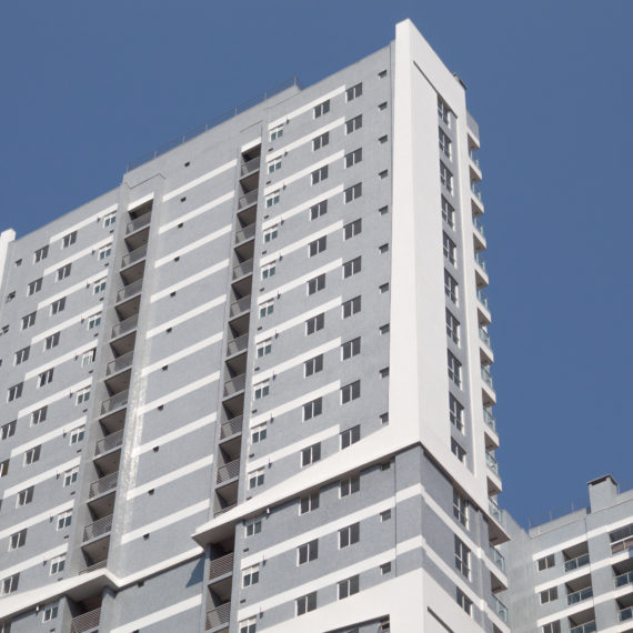 Edifício Vivance Batel em Curitiba - 3 torres, 58 toneladas em alumínio e mais de 5mil m² em vidros | Produção e Execução Sulinorte Esquadrias e Fachadas em Alumínio