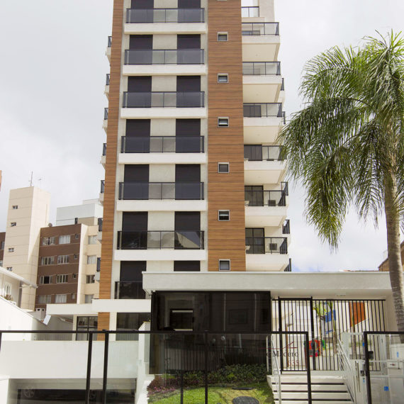 Fachadas Structural Glazing, Esquadrias em Alumínio, Guarda-Corpo em Alumínio e Vidro, Persianas Integras - Edifício Residencial Puerto Madero